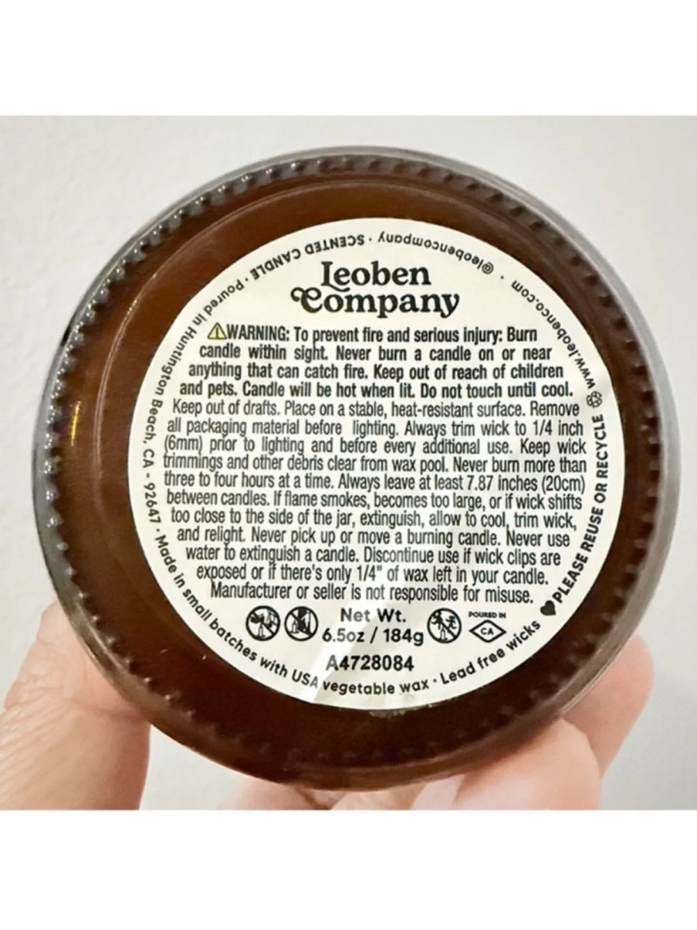 Leoben Company Red Amber & Cedar Scented Candle